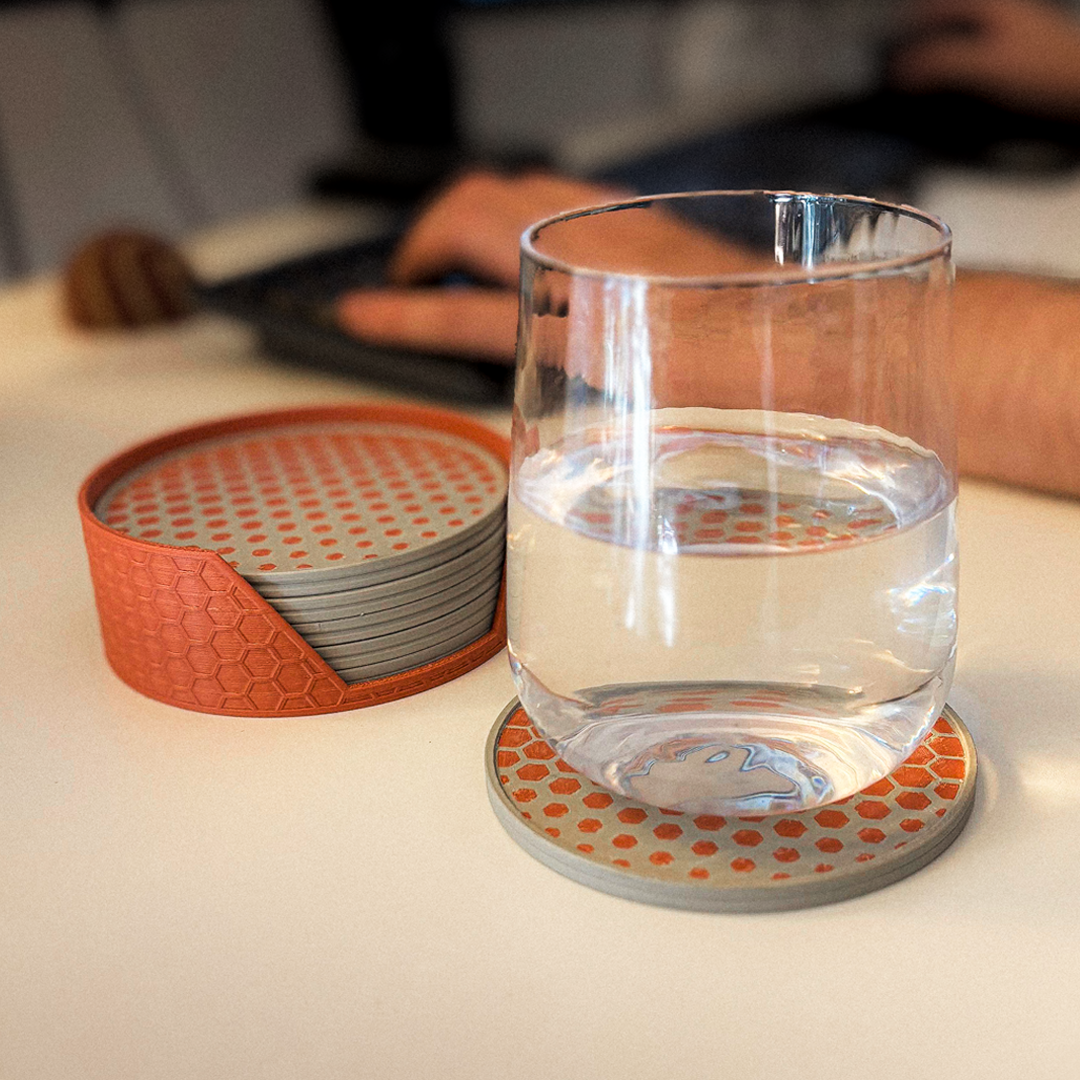 HEXA COASTER – Untersetzer-Set mit Halter (3D-Druck, Wabenstruktur)