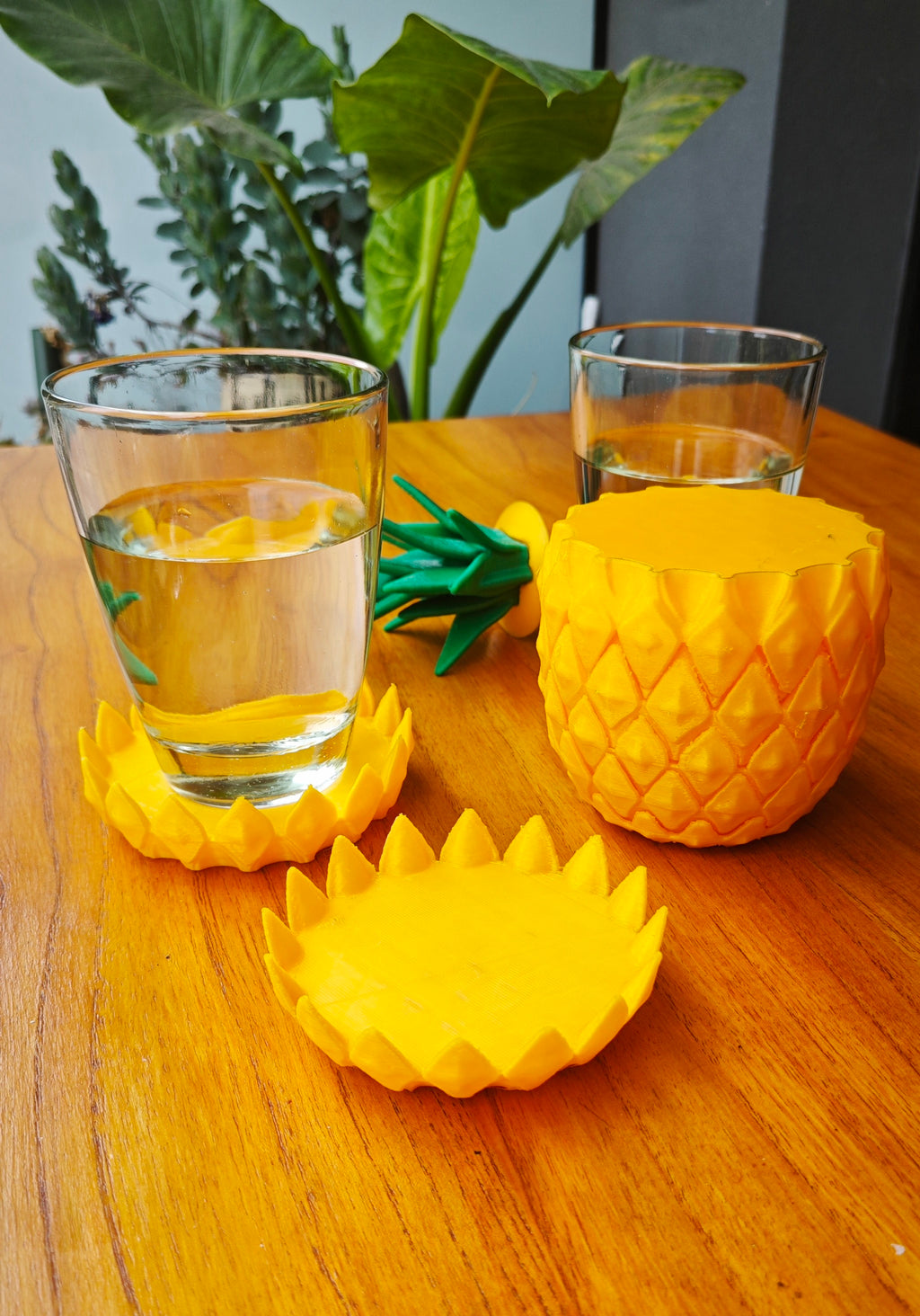 ANANAS COASTER – Untersetzer-Set im Ananas-Look mit Dose/Deckel (3D-Druck)